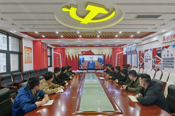 10��10��������Сׯ����ְ֯��ԢĿ�й������ʮ�˴����´������ʢ��  ��Ӱ  ���Զ_����.jpg