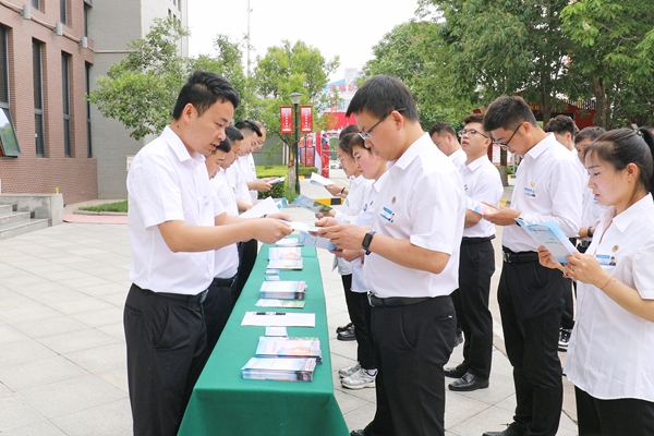 ļ1.jpg